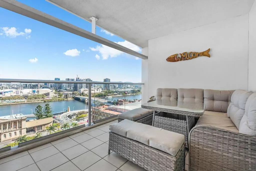 Dress Circle! 2Bed/2Bath/1Car/Amazing Views ~ Cbd Apartment Brisbane